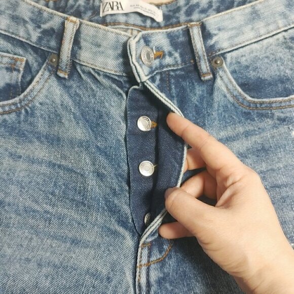 NWT ZARA button fly high waist distressed raw hems relaxed fit denim sho… - Picture 13 of 16